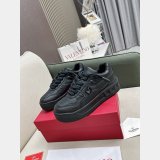 Best Quality Valentino Bread Shoes/Sneakers Good Women/Men price