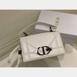 Christian Dior AAA+ Replica M5821 The Best Tote Bag