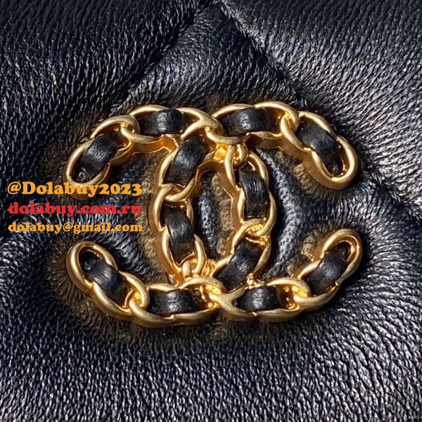 Perfect AAA Dolabuy 19 Cluths Chain AP3763 Replcias Bag