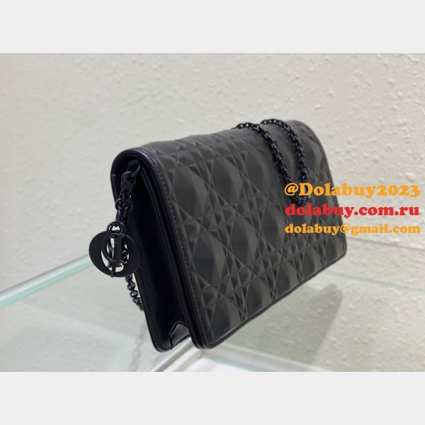 Top Fashion Designer Replica WOC 22cm Handbags Sell Online