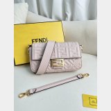 7 Star fendi Iconic Baguette Medium bag 211